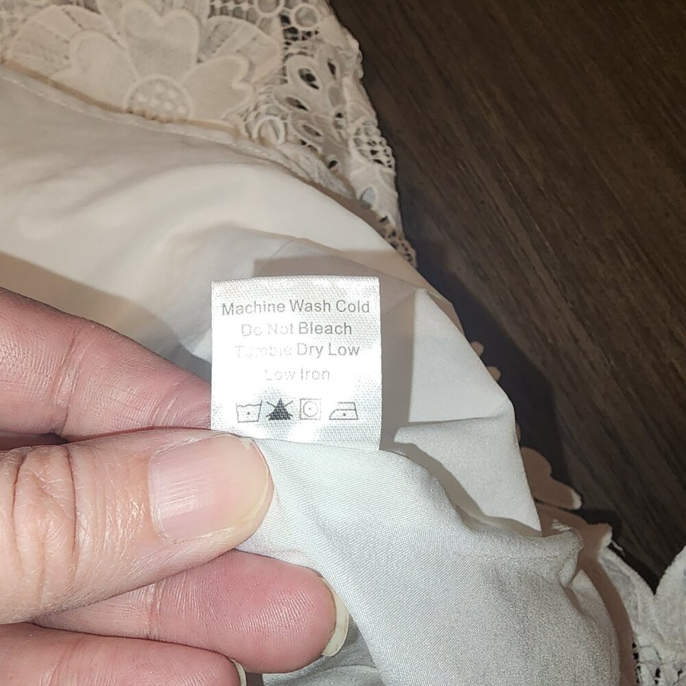Tuckernuck Blanc Guipure Lace Blythe Dress NWT XS - Picture 9 of 9
